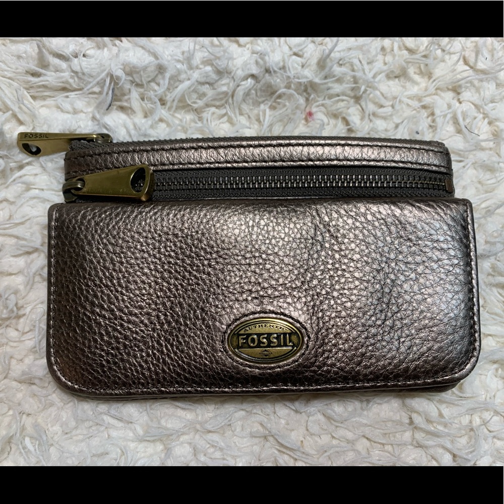 Metallic Pewter Fossil Wallet